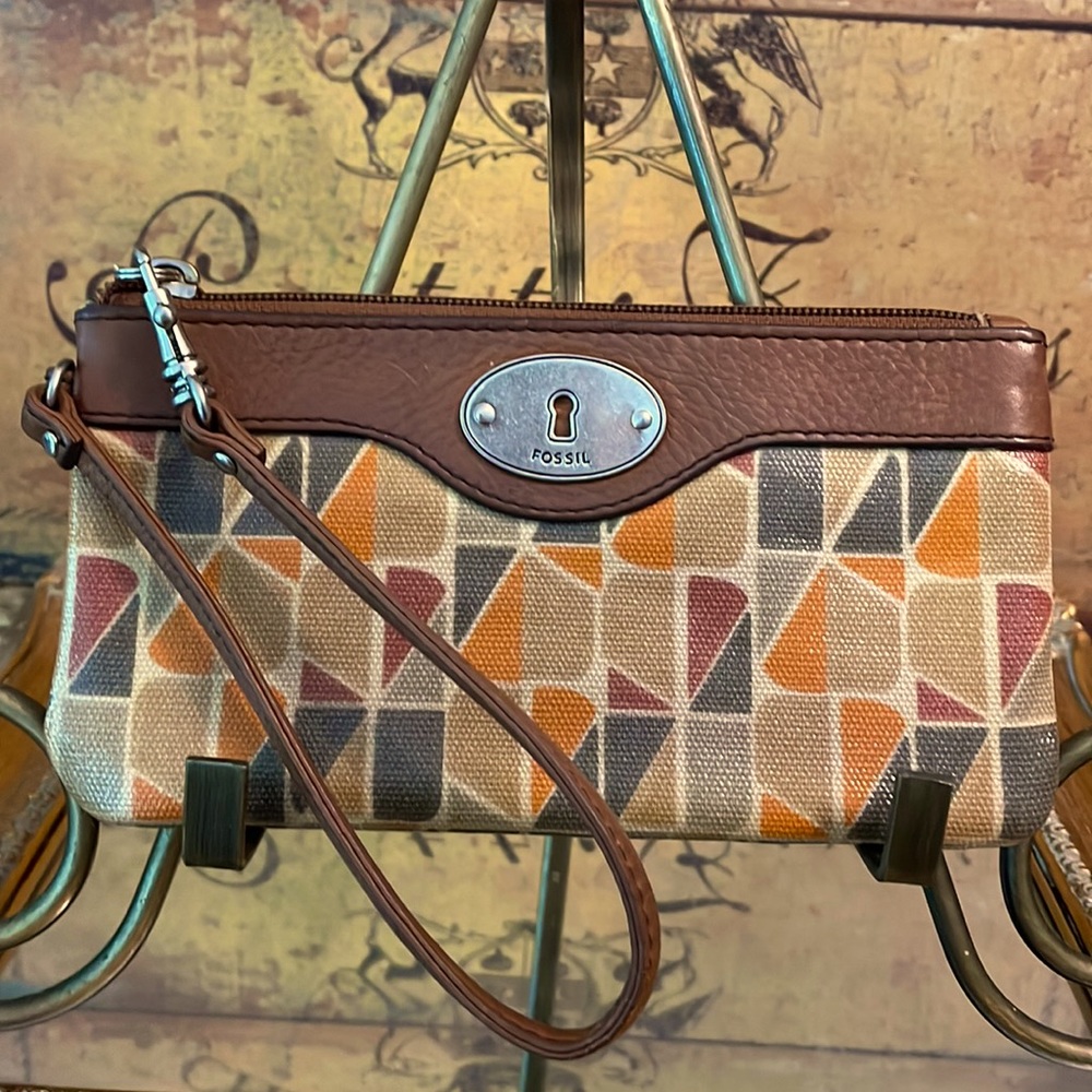 Fossil Key-Per Wristlet - image 1